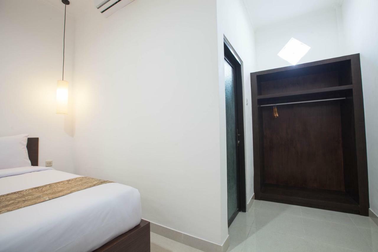 Yankee Fara 14 Hotel Seminyak  Ngoại thất bức ảnh